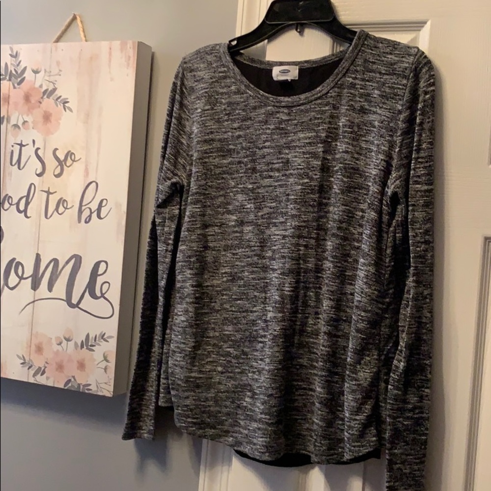 OLD NAVY women’s gray and black top